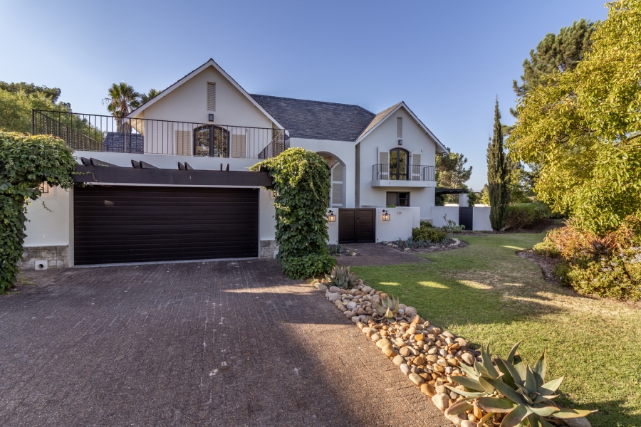 5 Bedroom Property for Sale in Pearl Valley at Val de Vie Western Cape